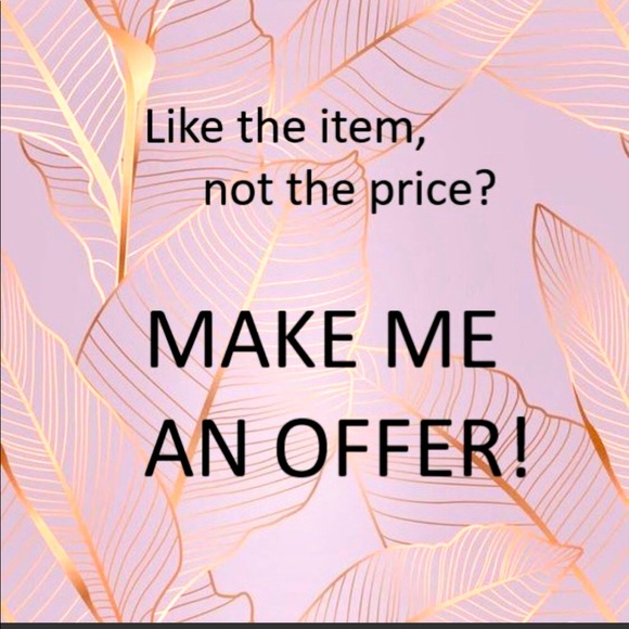 🥳 MEET AMY C 🥳 POSH AMBASSADOR - Picture 11 of 16